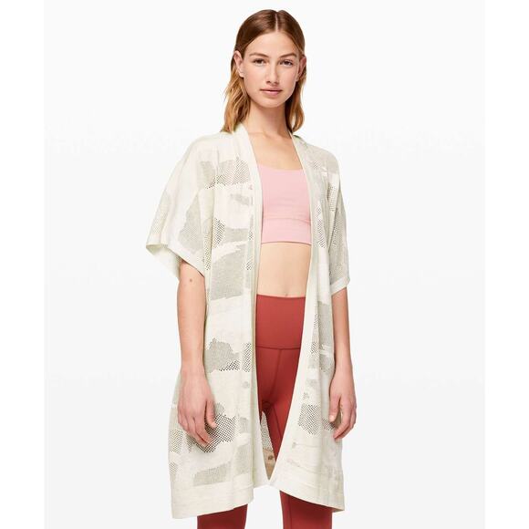 Lululemon Find Your Light Wrap Heathered Light Ivory OS - Picture 1 of 6